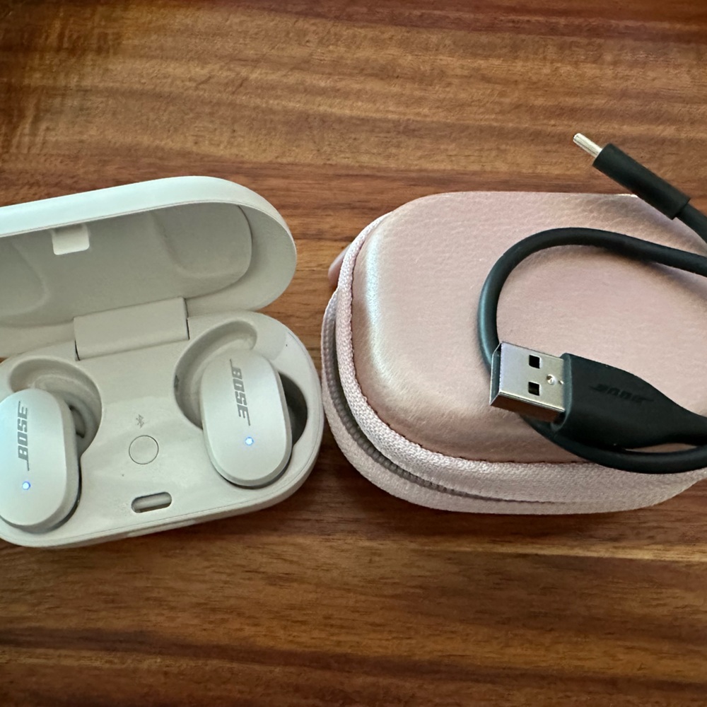Bose quiet comfort noise canceling ear buds
